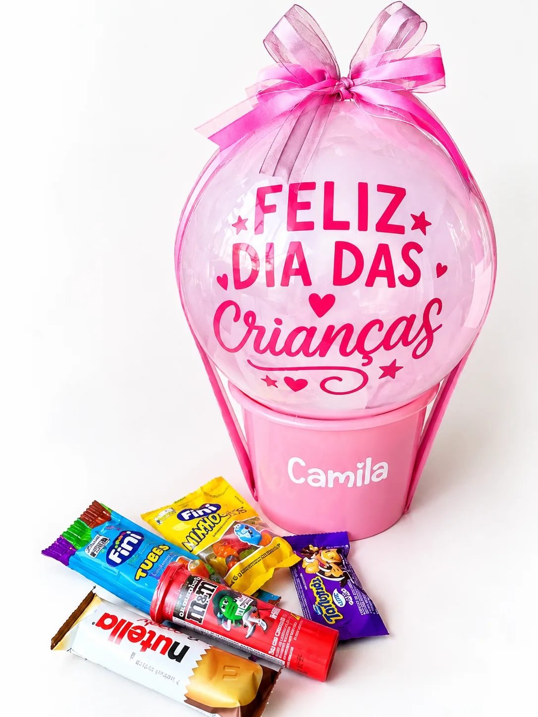 : Cesta Infantil Colorida com Balão Personalizado – Dia das Crianças