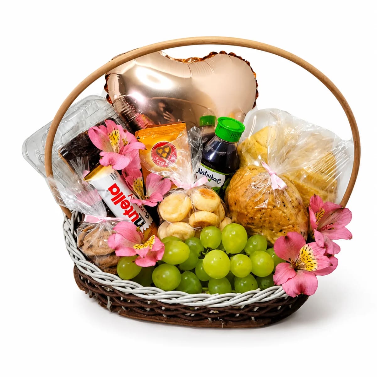 Cesta de Café da Manhã com Bolo, Balão Frutas e Salgados