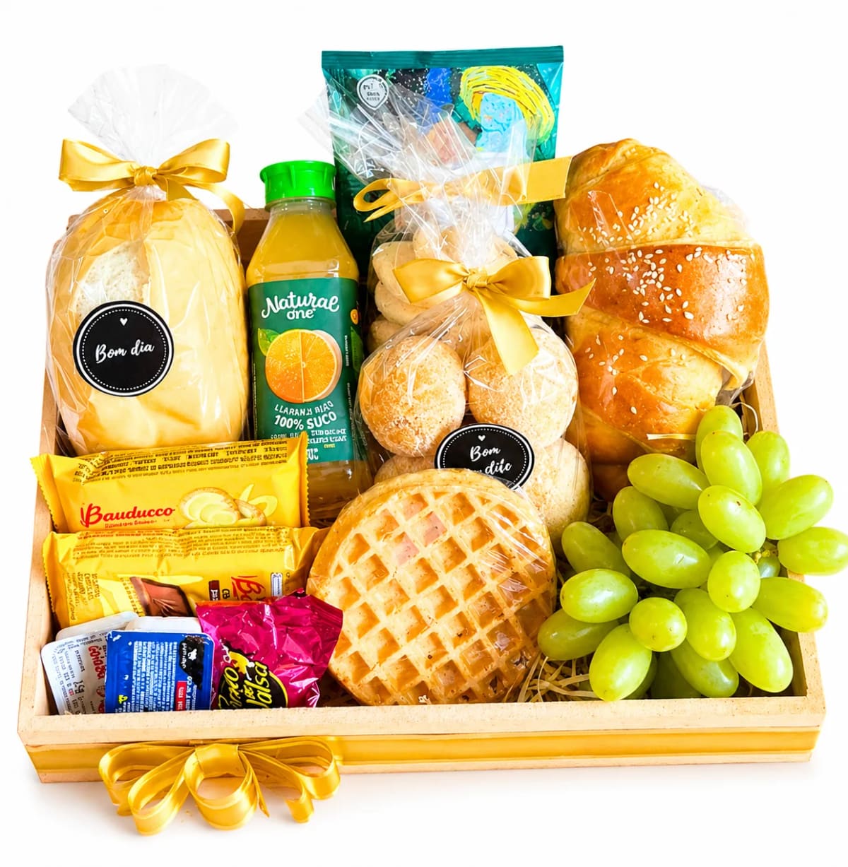 Cesta com croissant, Waffle e Pão de queijo