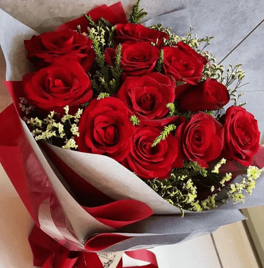 Buquê com 15 Botões de Rosas